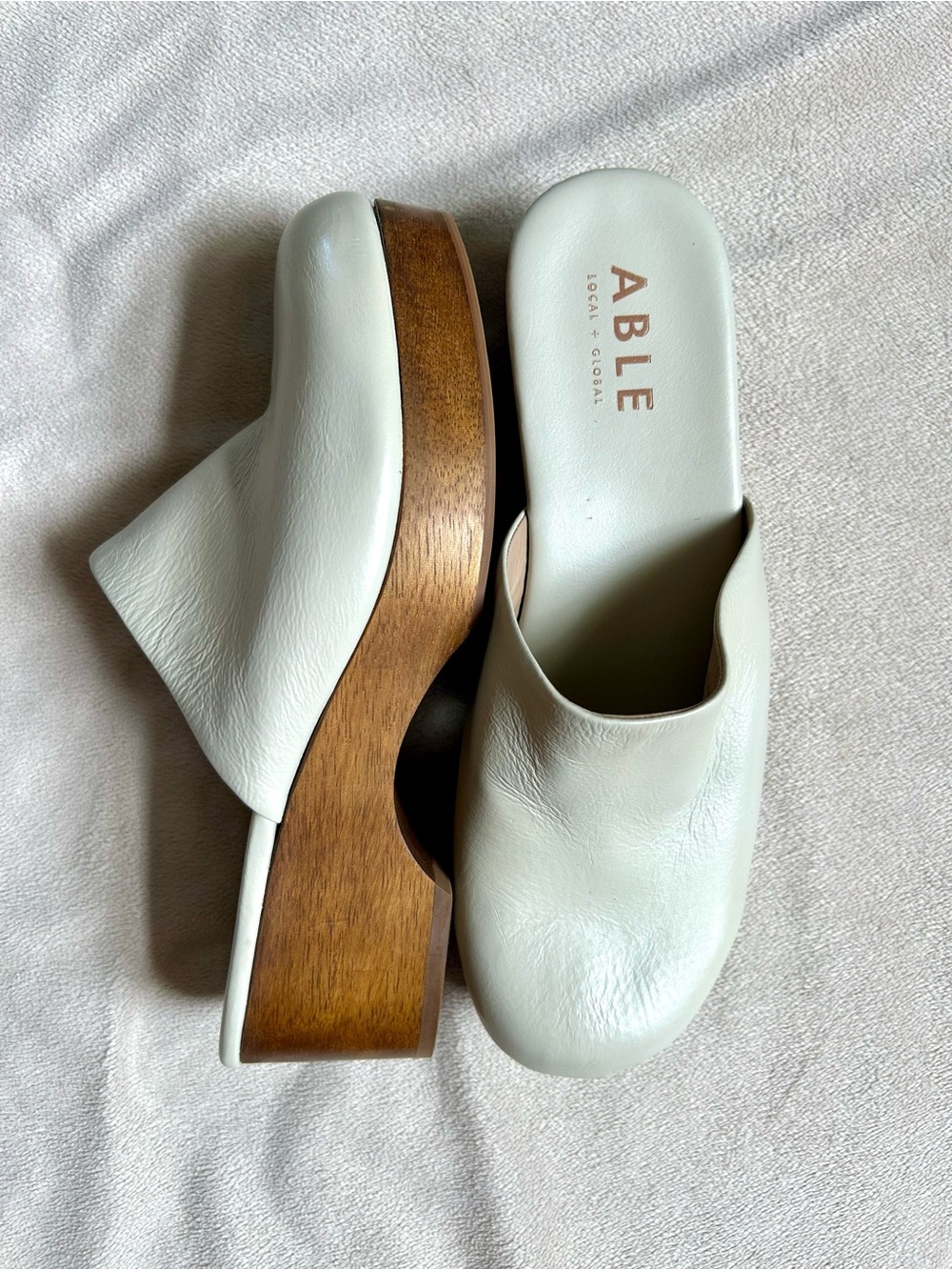 ABLE Local + Global Cream Leather Wood-Platform Clog Mules 9.5
